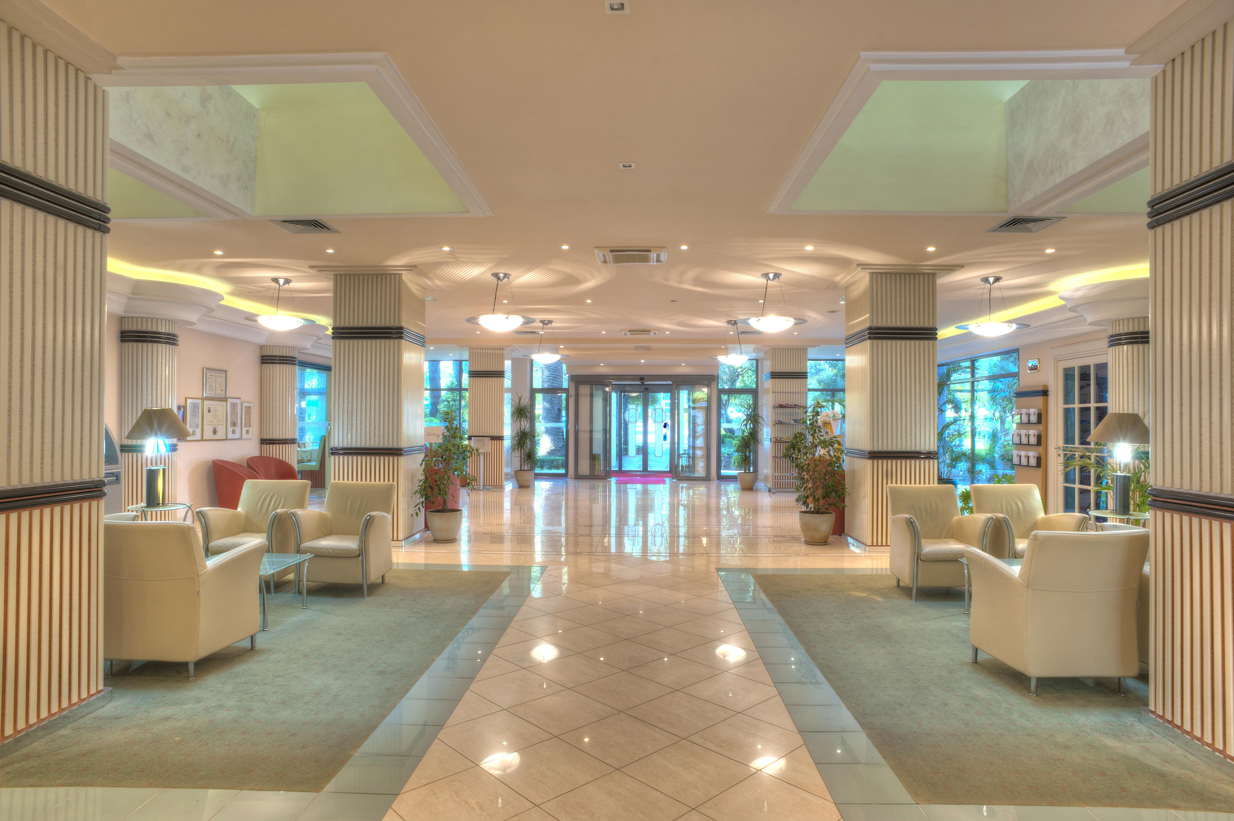 Hotel Rivijera Petrovac Екстериор снимка