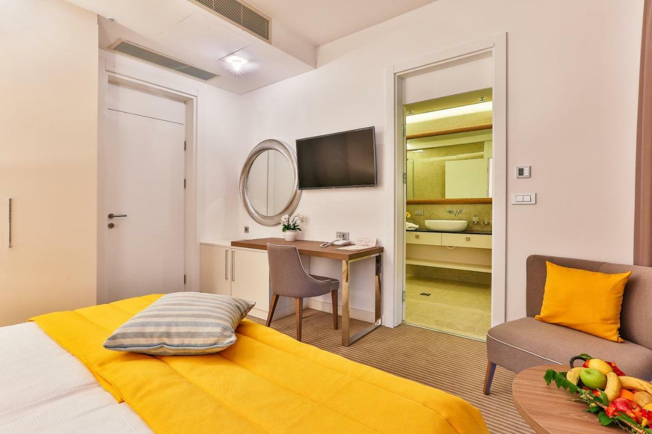 Hotel Rivijera Petrovac Екстериор снимка