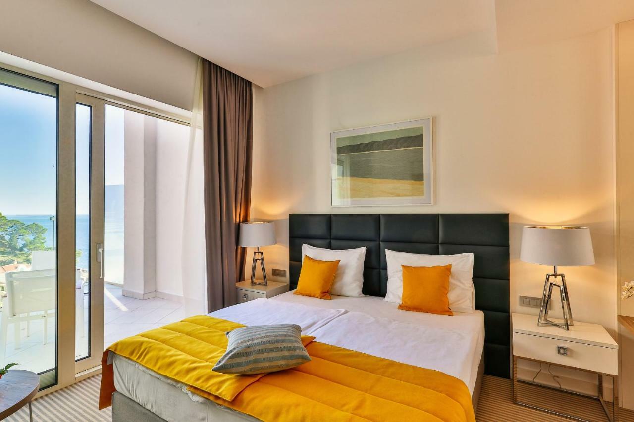 Hotel Rivijera Petrovac Екстериор снимка